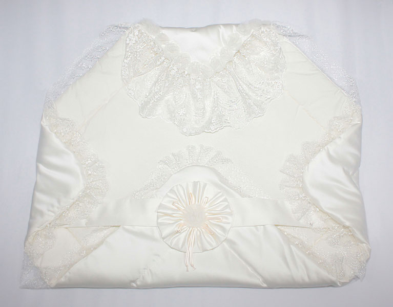 К121 Конверт-одеяло нарядное на выписку К121 Конверт-одеяло нарядное на выписку