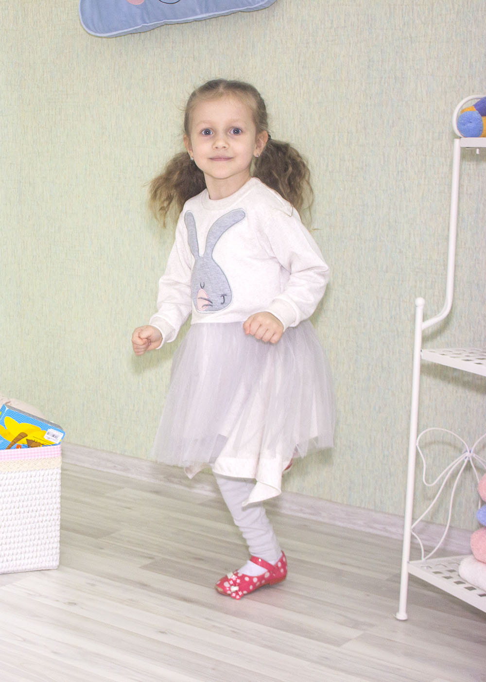 423-137В Платье для девочки "Зайка Мила". 423-137В Платье для девочки "Зайка Мила".