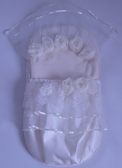 К128 Конверт-кокон с уголком нарядный К128 Конверт-кокон с уголком нарядный