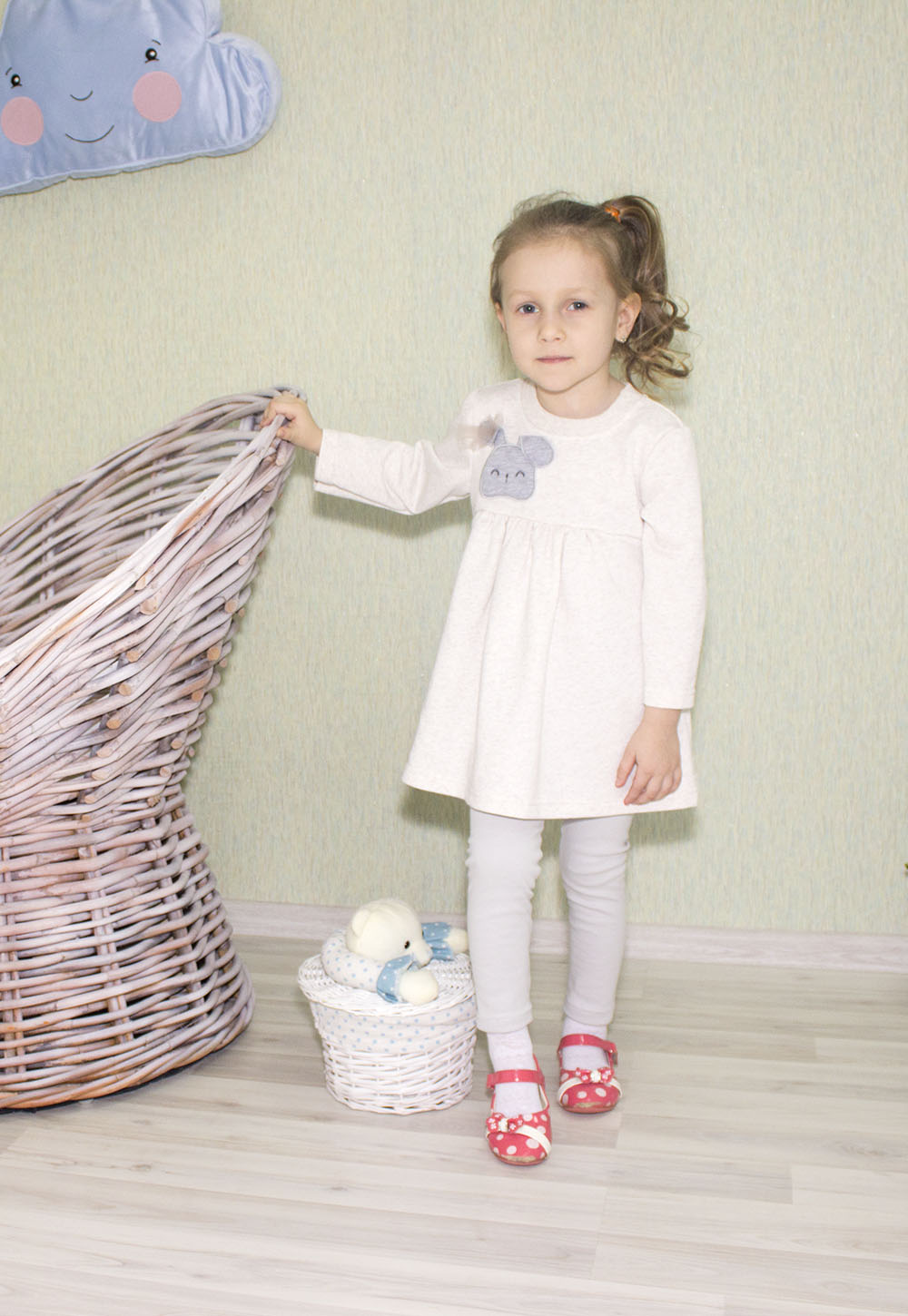 423-139В Платье для девочки "Зайка Мила". 423-139В Платье для девочки "Зайка Мила".