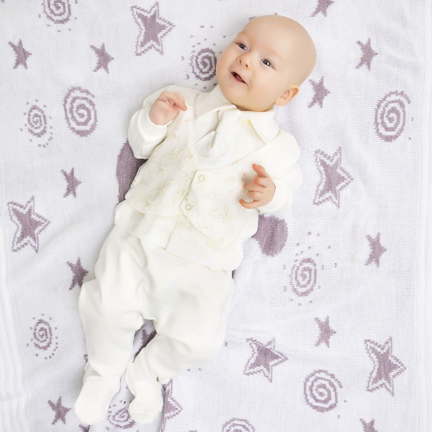 318-253 Комплект для мальчика: кофточка нарядная с галстуком,ползунки (интерлок) 318-253 Комплект для мальчика: кофточка нарядная с галстуком,ползунки (интерлок)