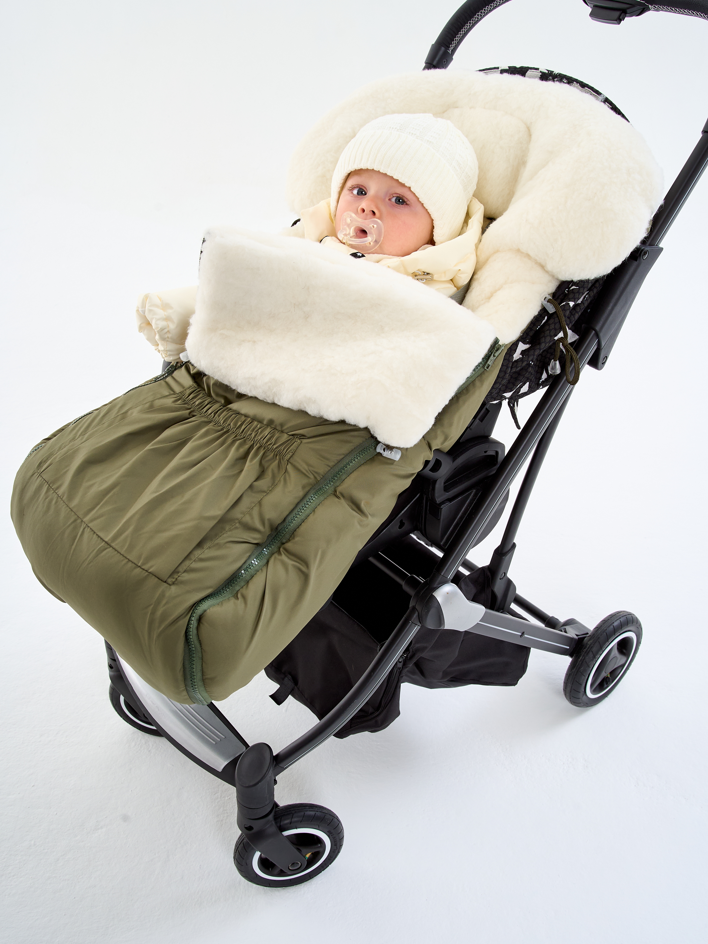 К103 Конверт зимний (цвет в ассортименте)