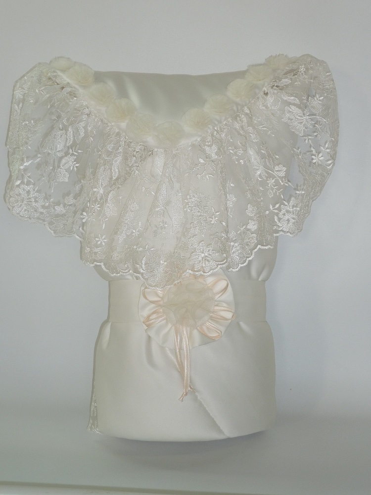 К121 Конверт-одеяло нарядное на выписку К121 Конверт-одеяло нарядное на выписку