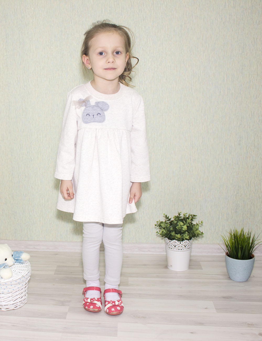 423-139В Платье для девочки "Зайка Мила". 423-139В Платье для девочки "Зайка Мила".